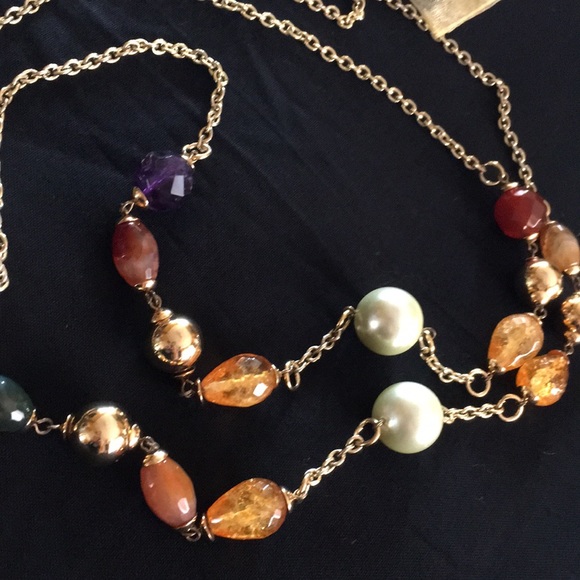 🆕 large stone/pearl necklace in gold tone - Picture 2 of 3